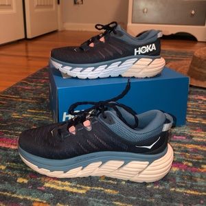 Brand new Hoka gaviotas size 9.5